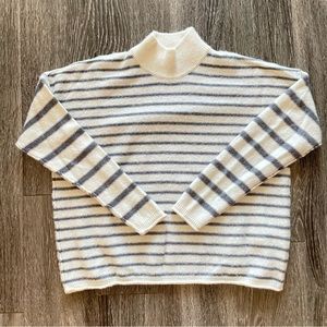 Cute and Comfy Madewell Sweater!